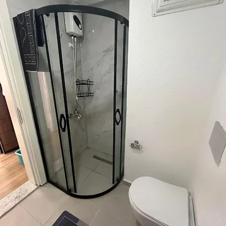 By Lotus - Comfortable Luxury With Pool Appartement Side